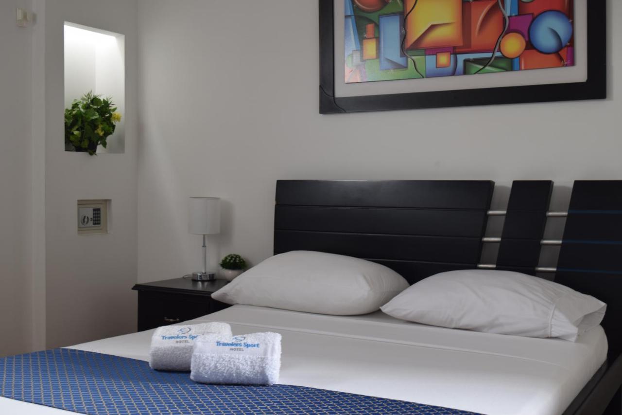 Hotel Travelers Sport กาลี ภายนอก รูปภาพ