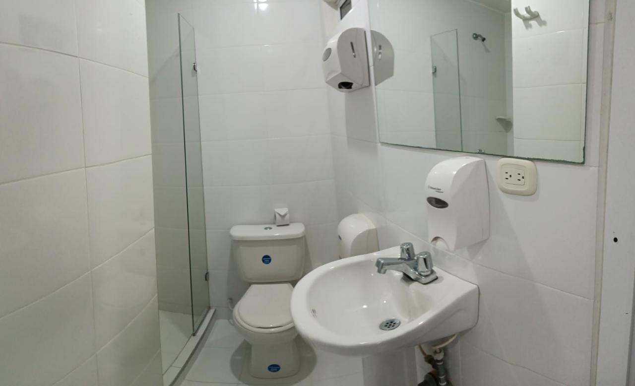 Hotel Travelers Sport กาลี ภายนอก รูปภาพ