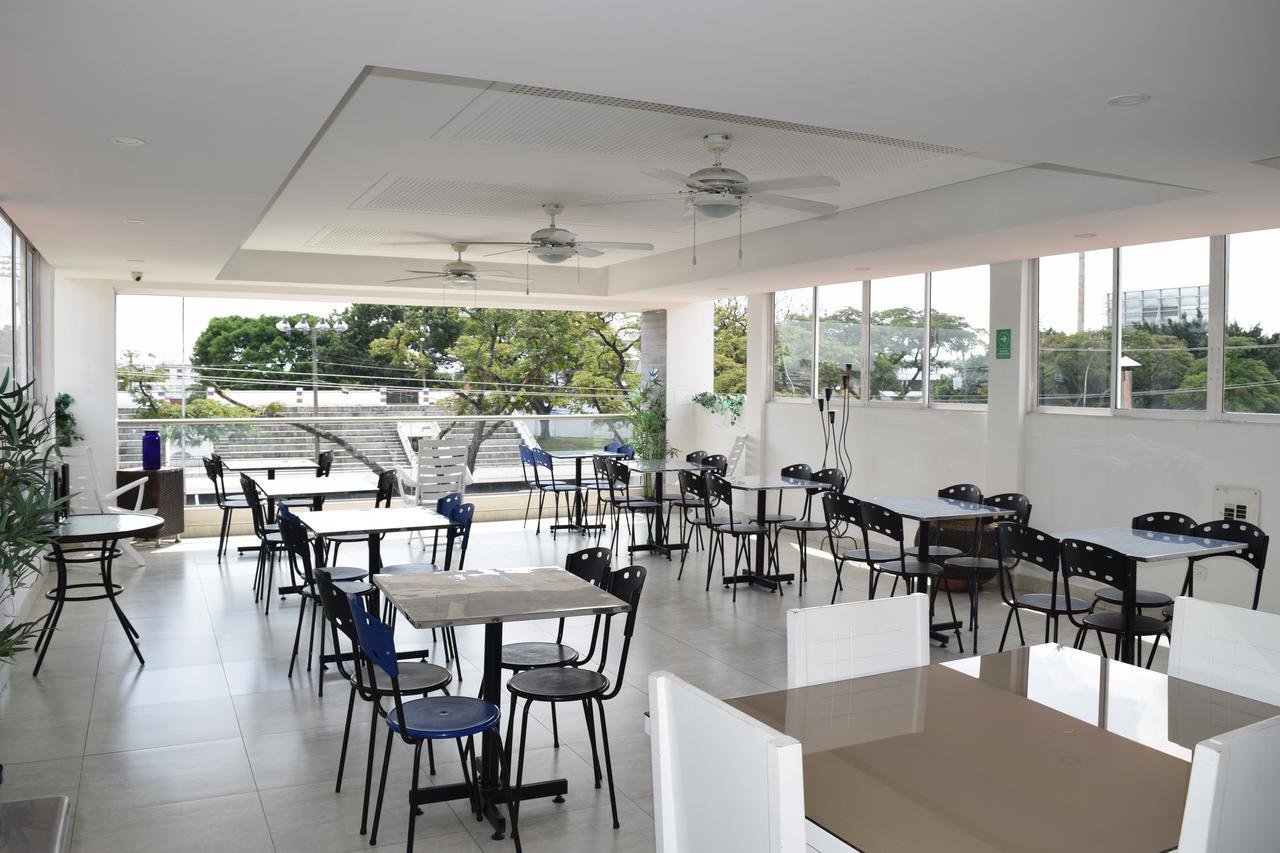 Hotel Travelers Sport กาลี ภายนอก รูปภาพ